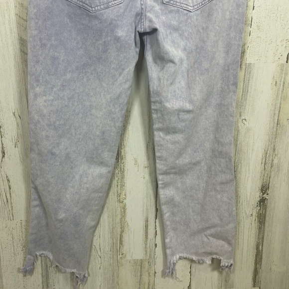 Free People Jeans size 25 Light Purple Wide Leg Frayed Hem Mid Rise Acid Wash - Picture 7 of 8